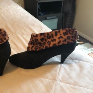 Black suede leopard print bootie
